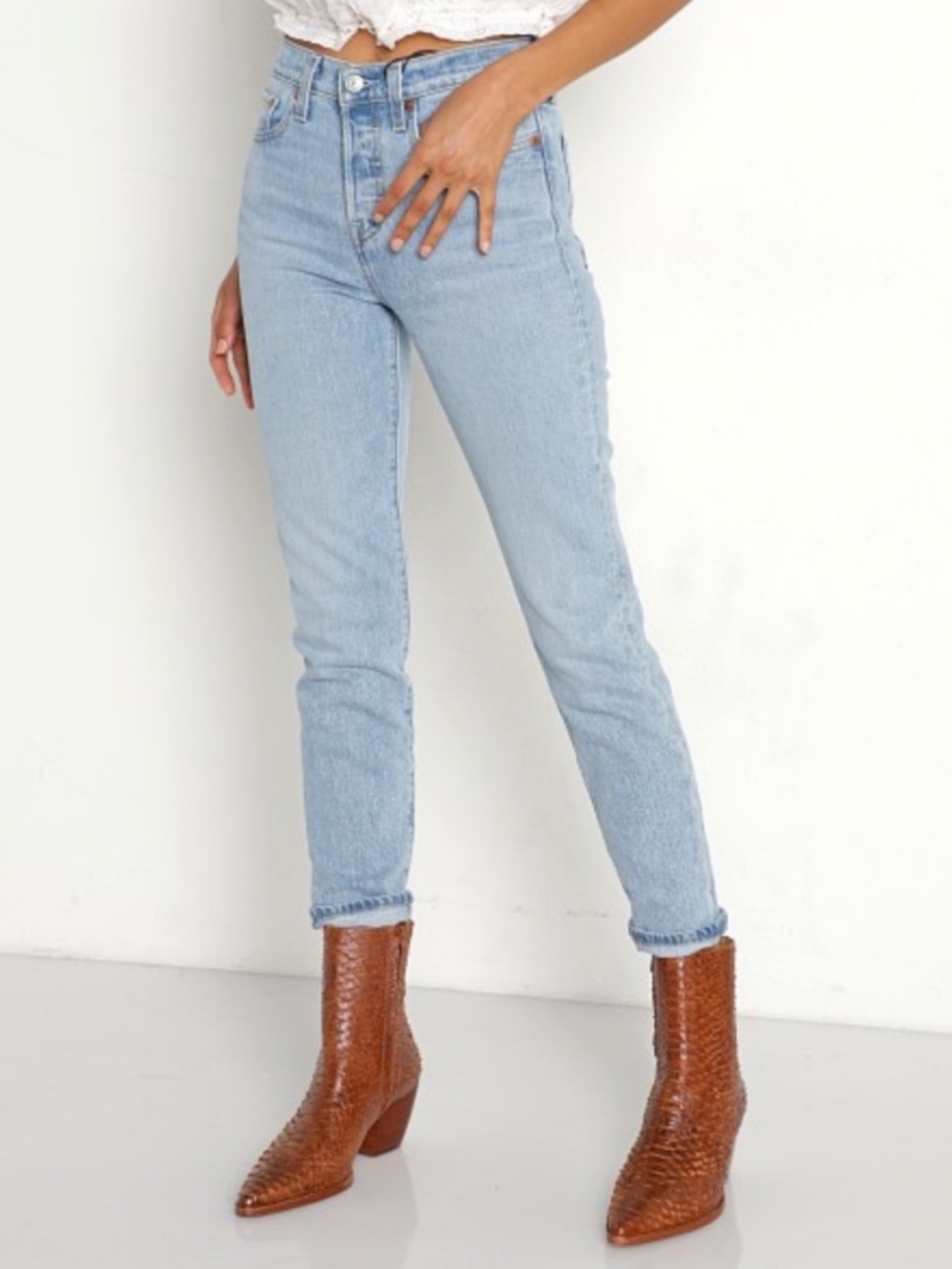 Levi's Wedgie Medium to Light Wash Blue Jeans High Waisted